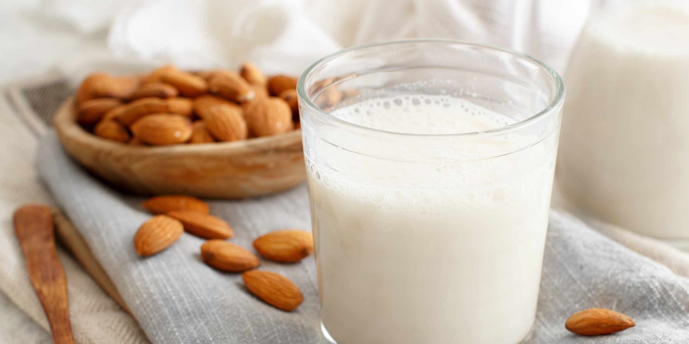 can-you-freeze-almond-milk